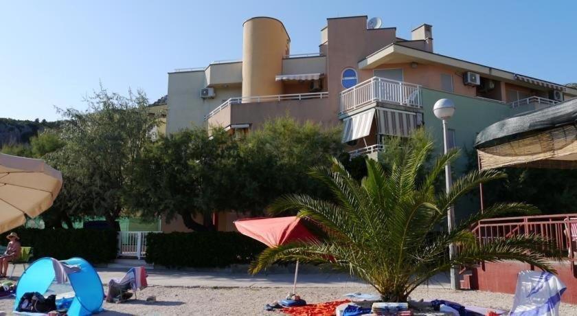 Apartman Loza クレック エクステリア 写真